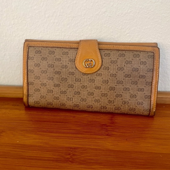 Vtg 80’s Gucci GG Monogram Long Wallet Bifold Gold Accents Iconic - Picture 15 of 16